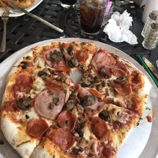 Amazingly good pizza. This is the carnivore pizza