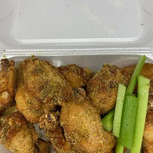 fried chicken, chicken wings, poultry, food, bbq chicken, chicken wings and fried chicken, bbq wings, chicken, fried chicken wings