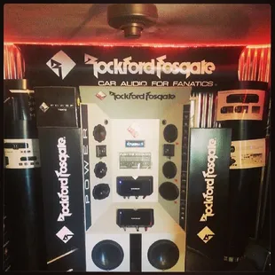 Rockford Fosgate display come hear!