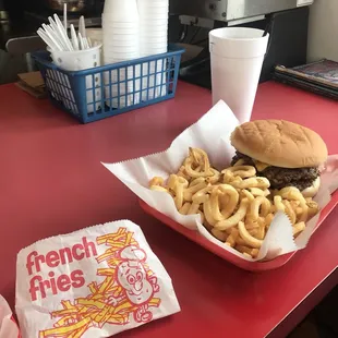 Double cheeseburger w/curly fries