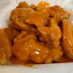 Hot buffalo wings Dings.