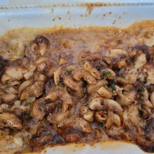 This is the Jerk Flavored Mac n cheese I was served. The chicken is missing because I had to finish cooking it in the oven.