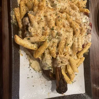 Stuffed Turkey Leg with Lobster Mac