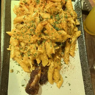Stuffed Turkey Leg with Chicken Pasta
