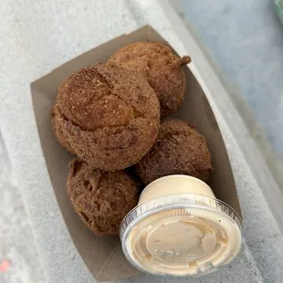 Hush puppies