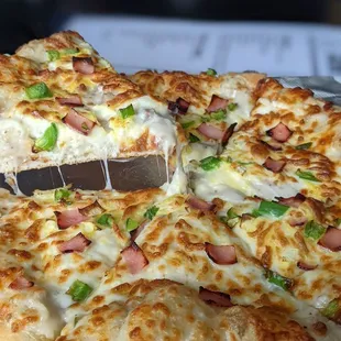 Breakfast pizza