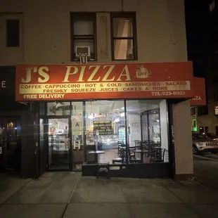 J&apos;s Pizza Storefront
