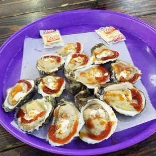 A dozen oysters..the Kimbo Way. You gotta ask for it specifically.