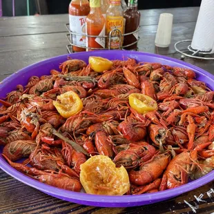 2lb crawfish (great amount for 2 people) suck the Lemmon!!