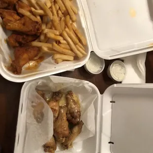 6pc Garlic Parmesan party wings and 6pc medium Buffalo party wing combo