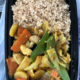 L11. Curry Chicken Lunch Special.  It came with soup too.