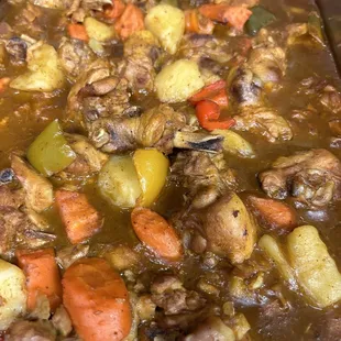 Chicken apritada with patatoe carrot bell pepper
