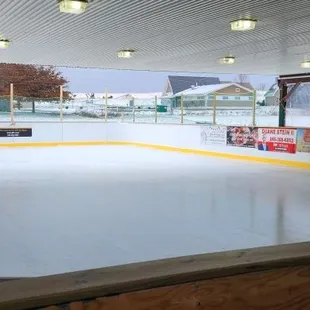 Fresh ice is so nice.