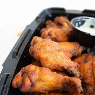 food, chicken wings, chicken wings and fried chicken, bbq wings, chicken, bbq chicken, fried chicken wings, fried chicken, poultry