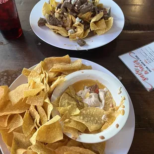 Ultimate Queso and Steak Nachos