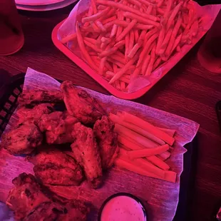 Mild Wings &amp; Fries