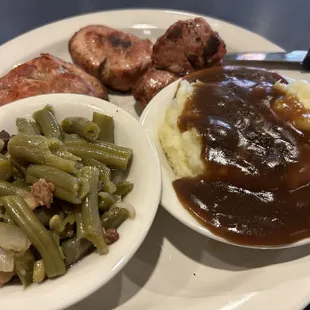 Pork Chop Medallions w/green beans &amp; mashed potatoes