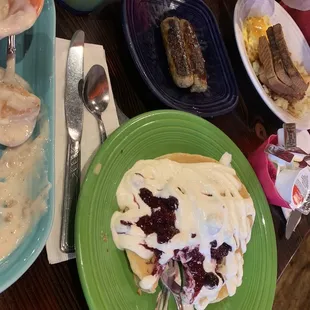 cup of gravy &amp; biscuit. 2 Stuffed Hot Cakes sausage links; Bacon and Cheese Omelet