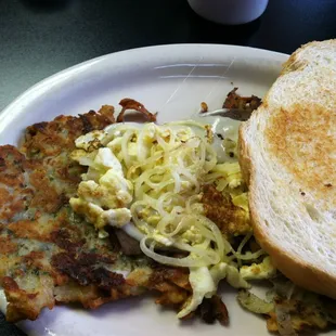 Amazing potato pancakes!! The pancakes were like sweet crepes; Coffee was plentiful; service topnotch! Highly recommend!!