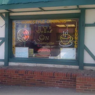 Front of JT&apos;s Restaurant on Brownsville Road