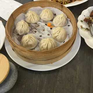 Chicken xiaolongbao