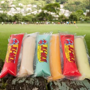 Our flavor lineup! Strawberry, Lychee, Vanilla, Mango (7-11 Exclusive), and Lilikoi. Not pictured: Ube