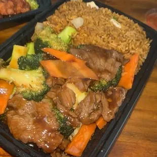 Beef and Beef with Broccoli Combo Plate