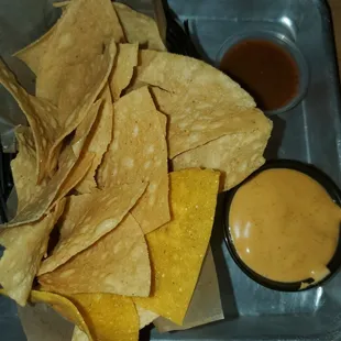 QUESO CHEESE &amp; CHIPS