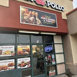 Juan Pollo Entrance