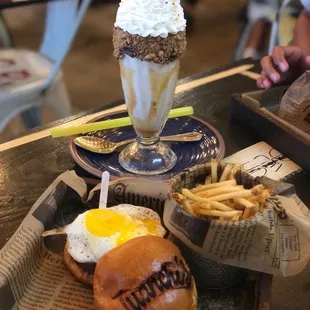 Sunny Burger &amp; Peanut Butter Milkshake