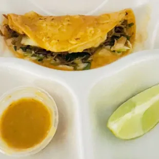 Quesabirria taco