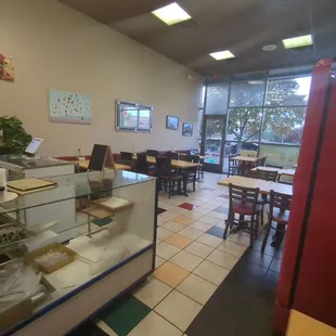 Dining room area and counter
