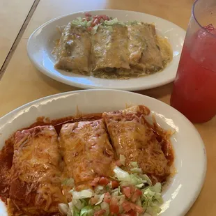 half dozen of tamales smothered