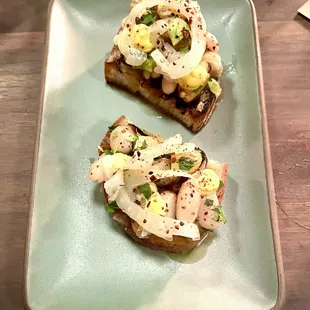 Salt springs mussel &amp; white bean crostone