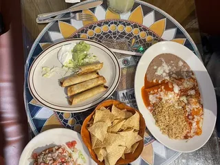 Los Arcos Mexican Food