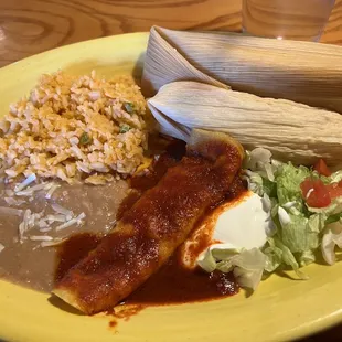 Two 2 Tamales Lunch plus an enchilada