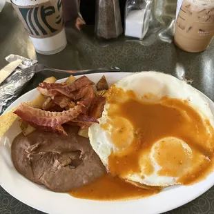 Huevos rancheros were very good!