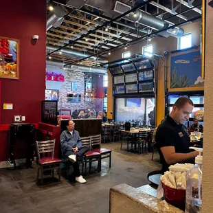 Looking toward the dinging room.