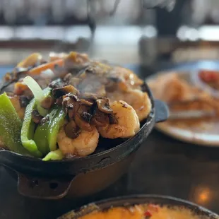Shrimp fajitas for one - HUGE