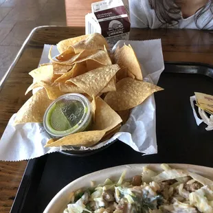 Chips w/ salsa