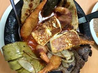 Mariscos El Puerto & Mexican Food