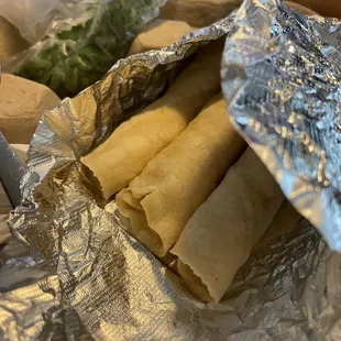 burritos and wraps, food