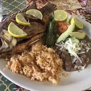 Mojarra frita!