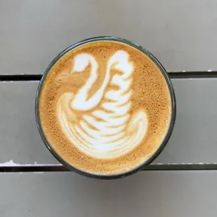 Swan latte art