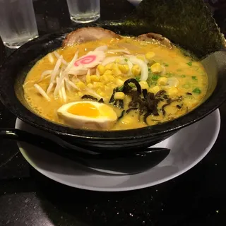 Tonkotsu Curry Ramen