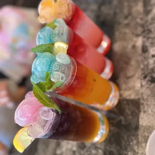 Tea and sparkling aid?