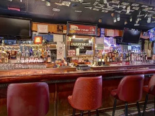 Tarrymore Inn