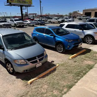 a parking lot full of cars