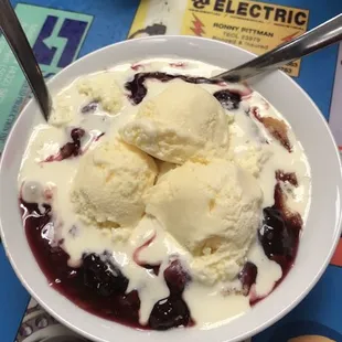 The blackberry cobble with ice cream is a must!!