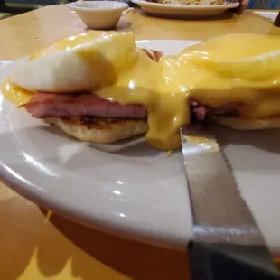 Eggs Benedict